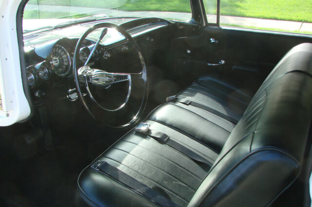 Chevrolet Biscayne 1960 image number 12