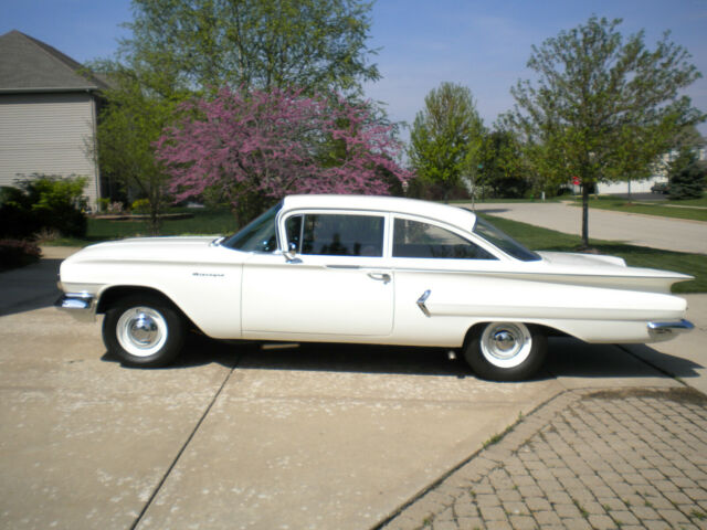 Chevrolet Biscayne 1960 image number 18