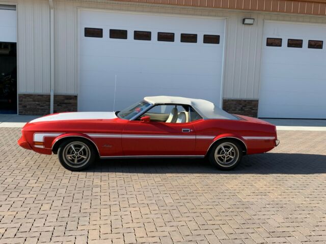 Ford Mustang 1973 image number 26