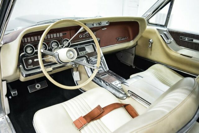 Ford Thunderbird 1965 image number 37