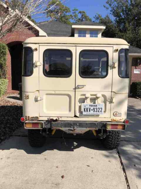 Toyota Land Cruiser 1976 image number 5