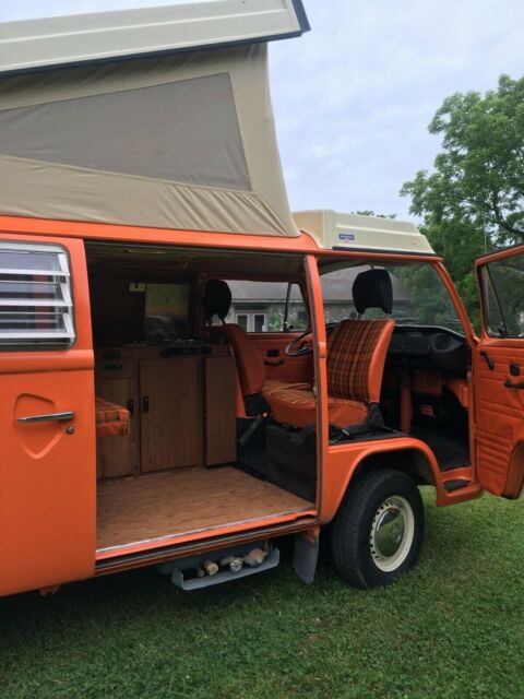 Volkswagen Bus/Vanagon 1974 image number 4