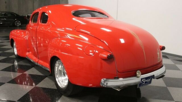 Ford Deluxe 1948 image number 9