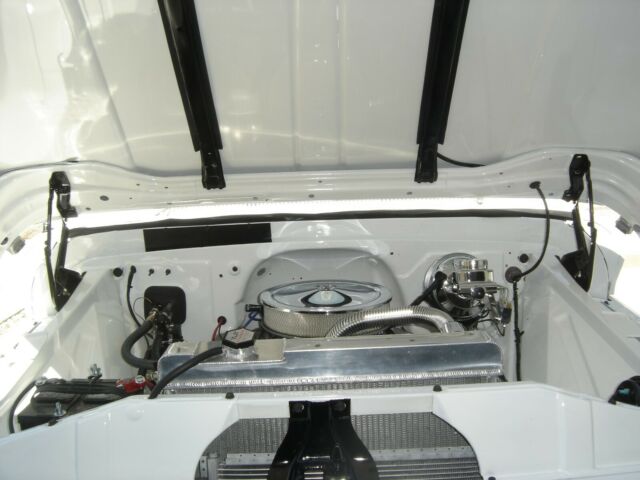 Chevrolet C-10 1965 image number 24