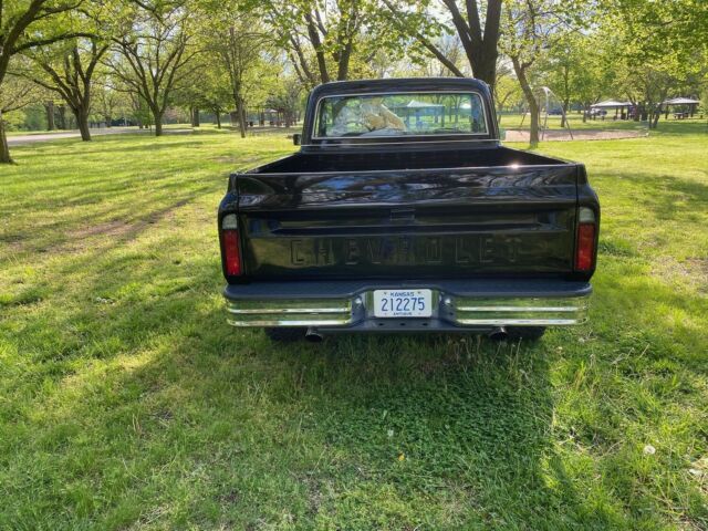 Chevrolet C/K Pickup 1500 1972 image number 11