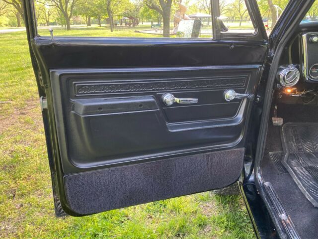 Chevrolet C/K Pickup 1500 1972 image number 12