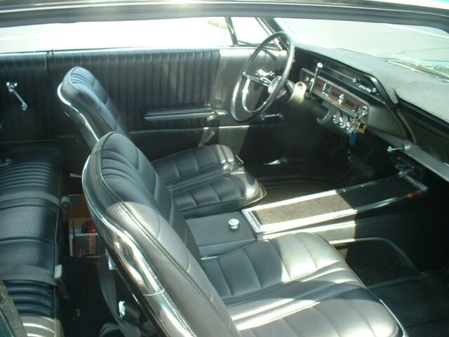 Ford Galaxie 1966 image number 33