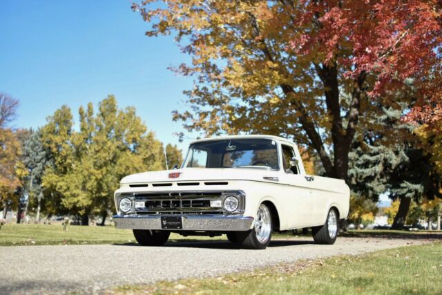 Ford F-100 1961 image number 2