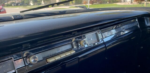 Ford Fairlane 1959 image number 4
