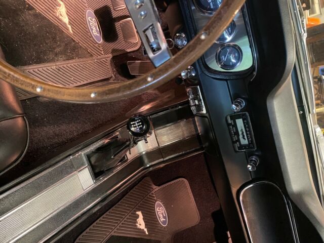 Ford Mustang 1965 image number 28