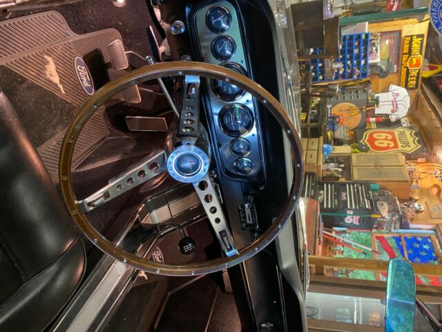Ford Mustang 1965 image number 33