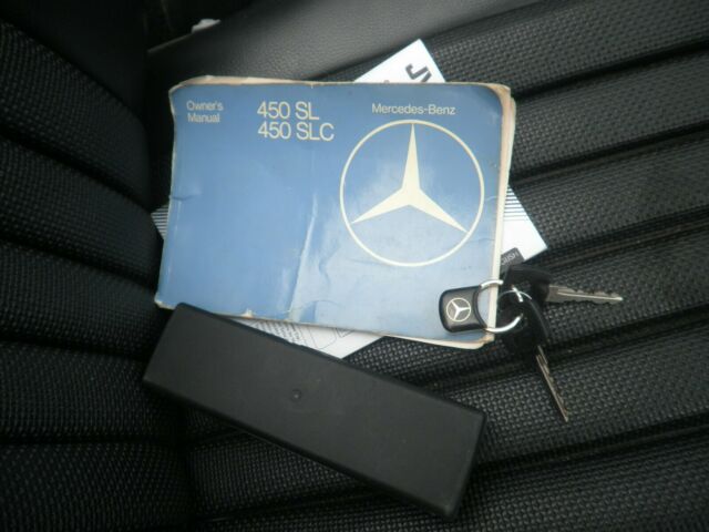 Mercedes-Benz SL-Class 1977 image number 15