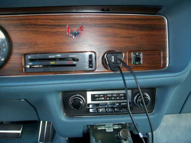 Pontiac Firebird 1978 image number 35