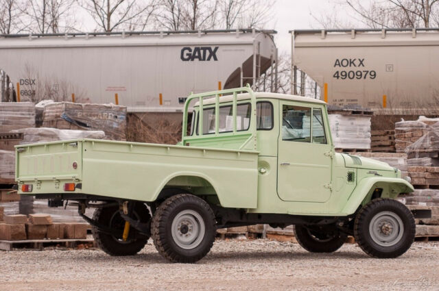 Toyota Land Cruiser 1966 image number 27