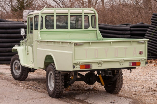 Toyota Land Cruiser 1966 image number 28
