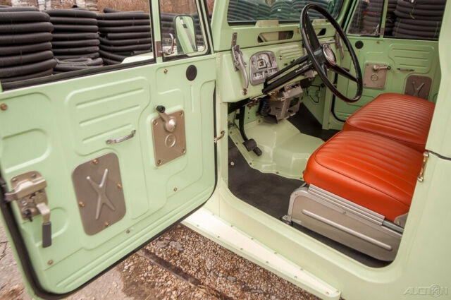 Toyota Land Cruiser 1966 image number 34