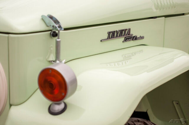 Toyota Land Cruiser 1966 image number 8
