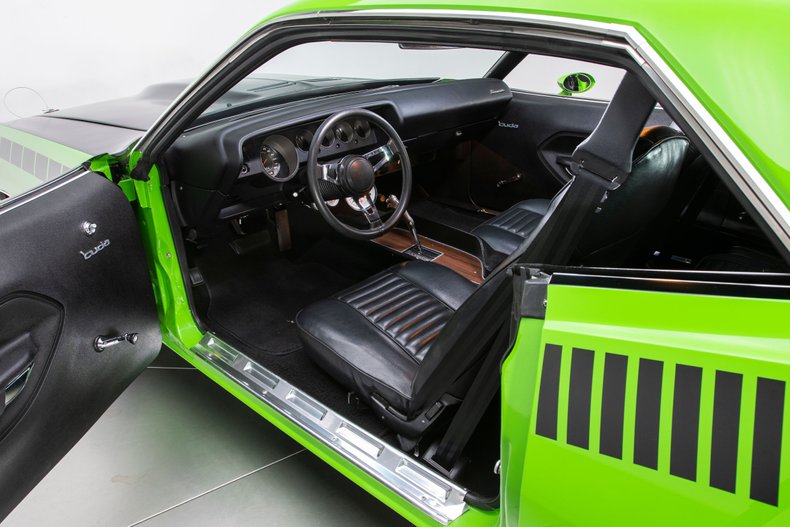 Plymouth Barracuda 1970 image number 2