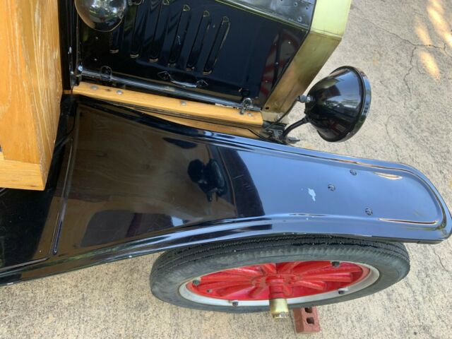 Ford Model T 1915 image number 8