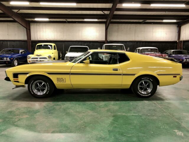 Ford Mustang 1972 image number 25