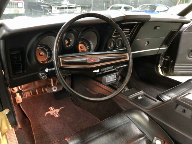 Ford Mustang 1972 image number 37