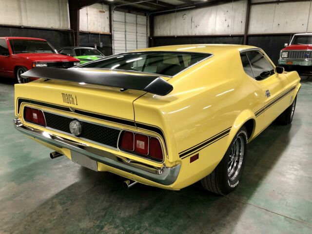 Ford Mustang 1972 image number 4