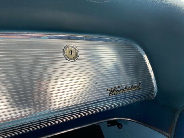 Ford Thunderbird 1959 image number 15