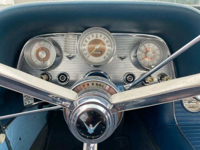 Ford Thunderbird 1959 image number 17