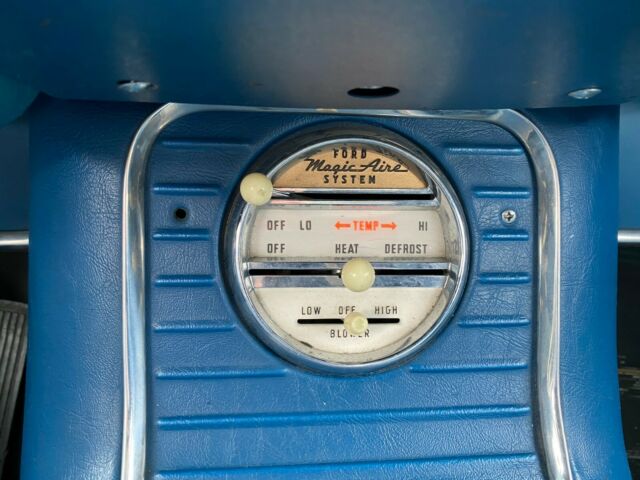 Ford Thunderbird 1959 image number 32