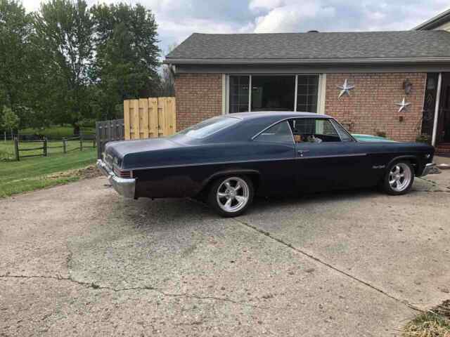 Chevrolet Impala 1966 image number 16