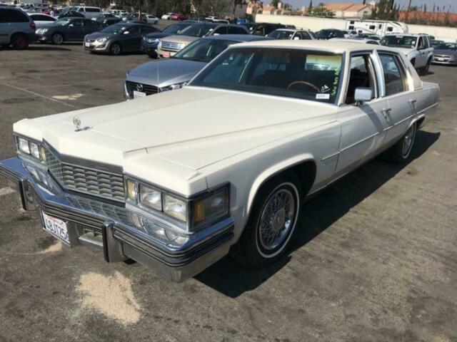 Cadillac Fleetwood 1977 image number 0