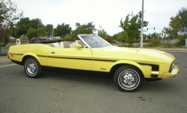Ford Mustang 1973 image number 3