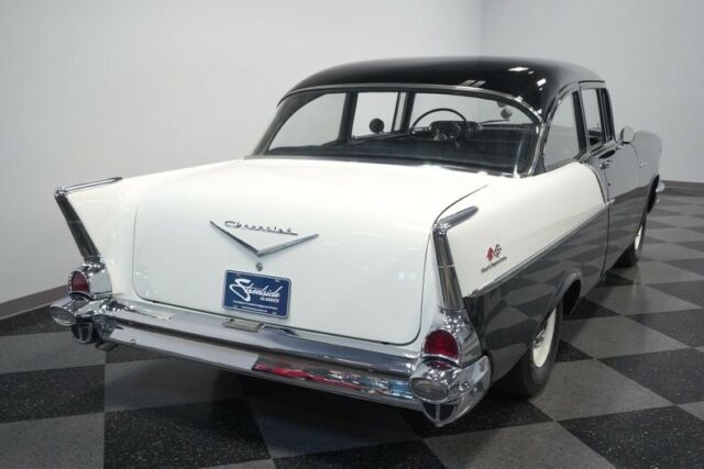 Chevrolet Bel Air/150/210 1957 image number 36
