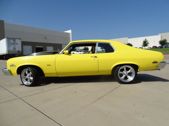 Chevrolet Nova 1974 image number 2