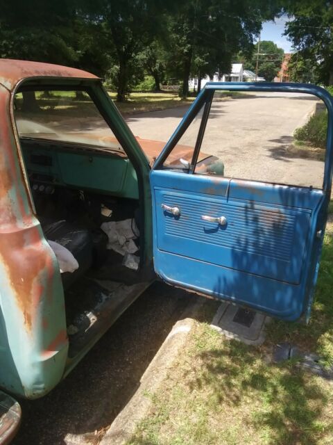 Chevrolet C-10 1968 image number 3