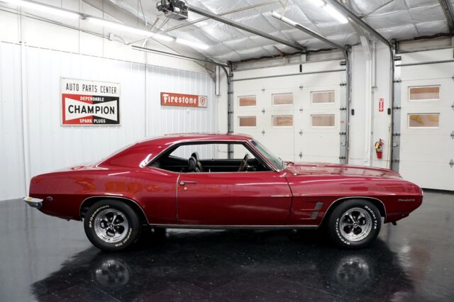 Pontiac Firebird 1969 image number 18