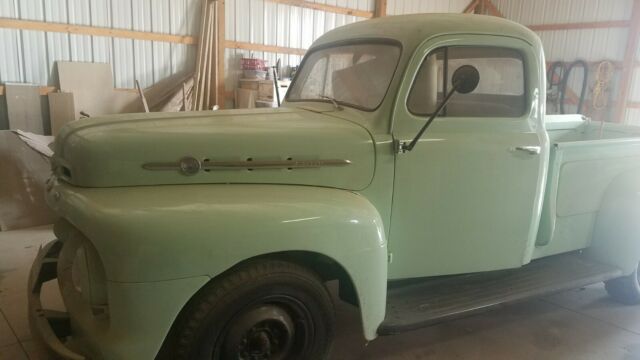 Ford F3 1952 image number 4