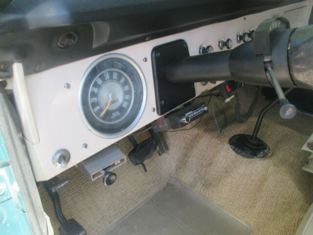 Ford Bronco 1977 image number 33