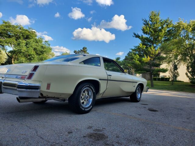 Oldsmobile Cutlass 5.7 1975 image number 31