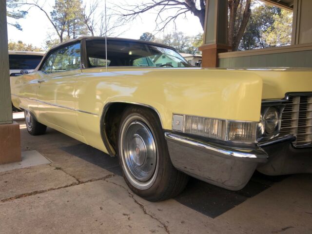 Cadillac DeVille 1969 image number 4