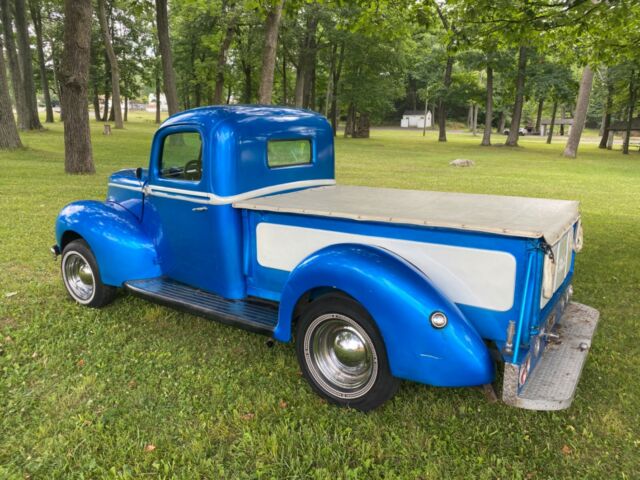 Ford F-100 1941 image number 2