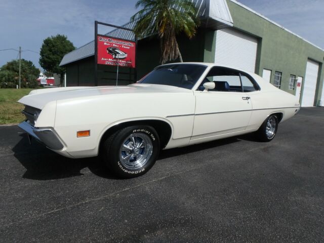 Ford Fairlane 1970 image number 24