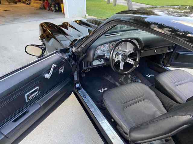 Chevrolet Camaro 1972 image number 13