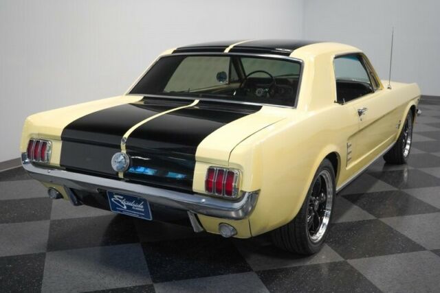 Ford Mustang 1966 image number 12
