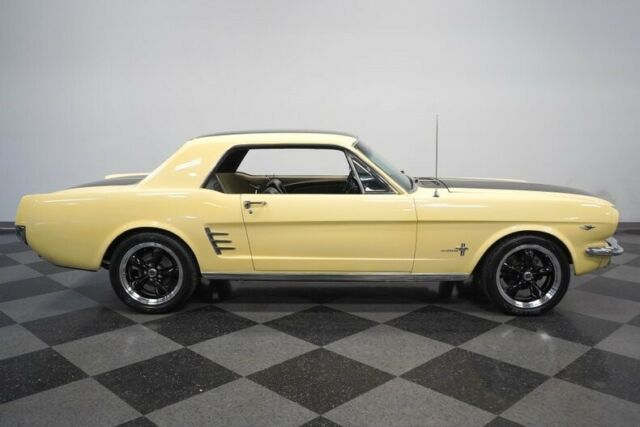 Ford Mustang 1966 image number 15