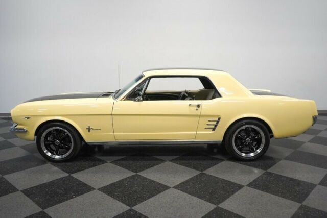 Ford Mustang 1966 image number 31