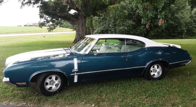 Oldsmobile Cutlass S 1970 image number 23