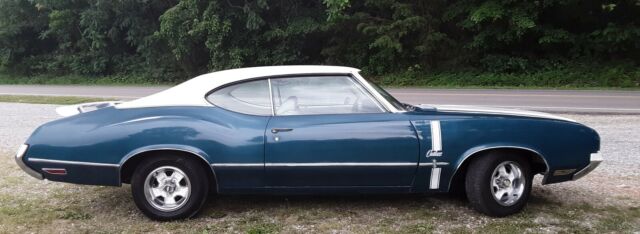Oldsmobile Cutlass S 1970 image number 35