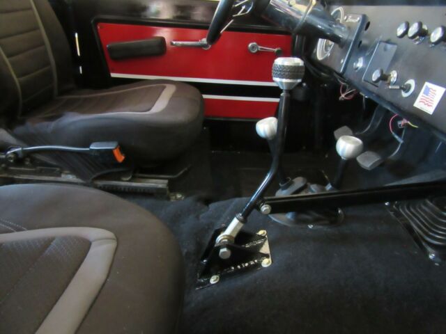 Ford Bronco 1966 image number 18