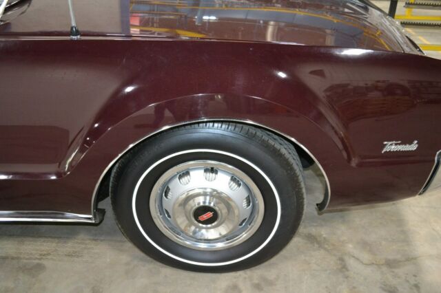Oldsmobile Toronado 1966 image number 43